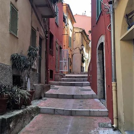 T2 à Vue Proche